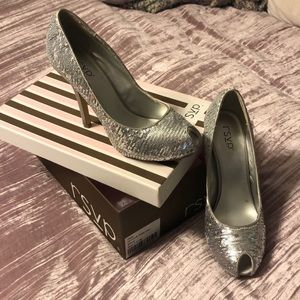 RSVP brand silver sequins heels